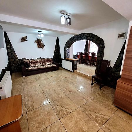 Casa Maryon Villa Rucăr Buitenkant foto