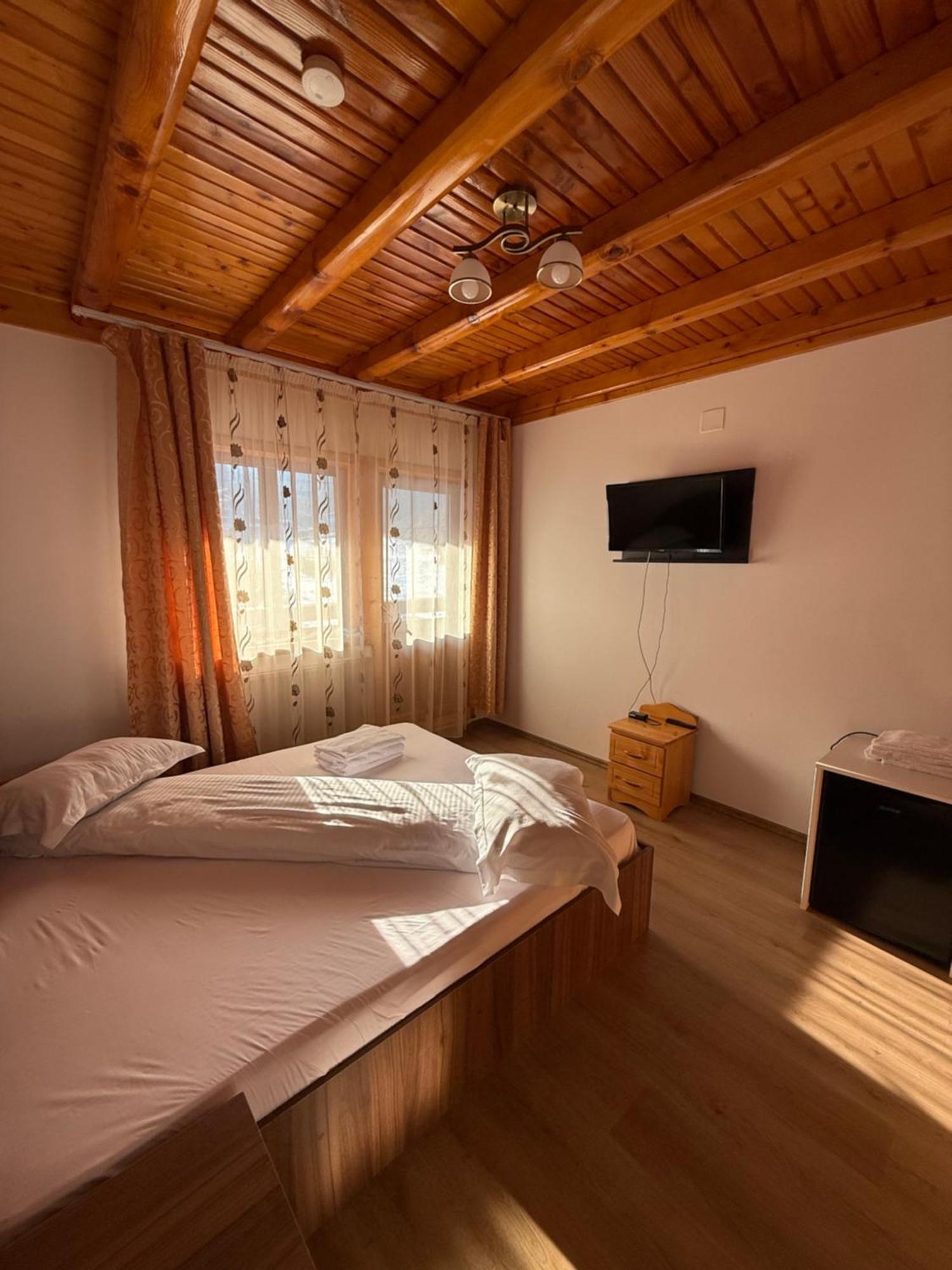Casa Maryon Villa Rucăr Buitenkant foto