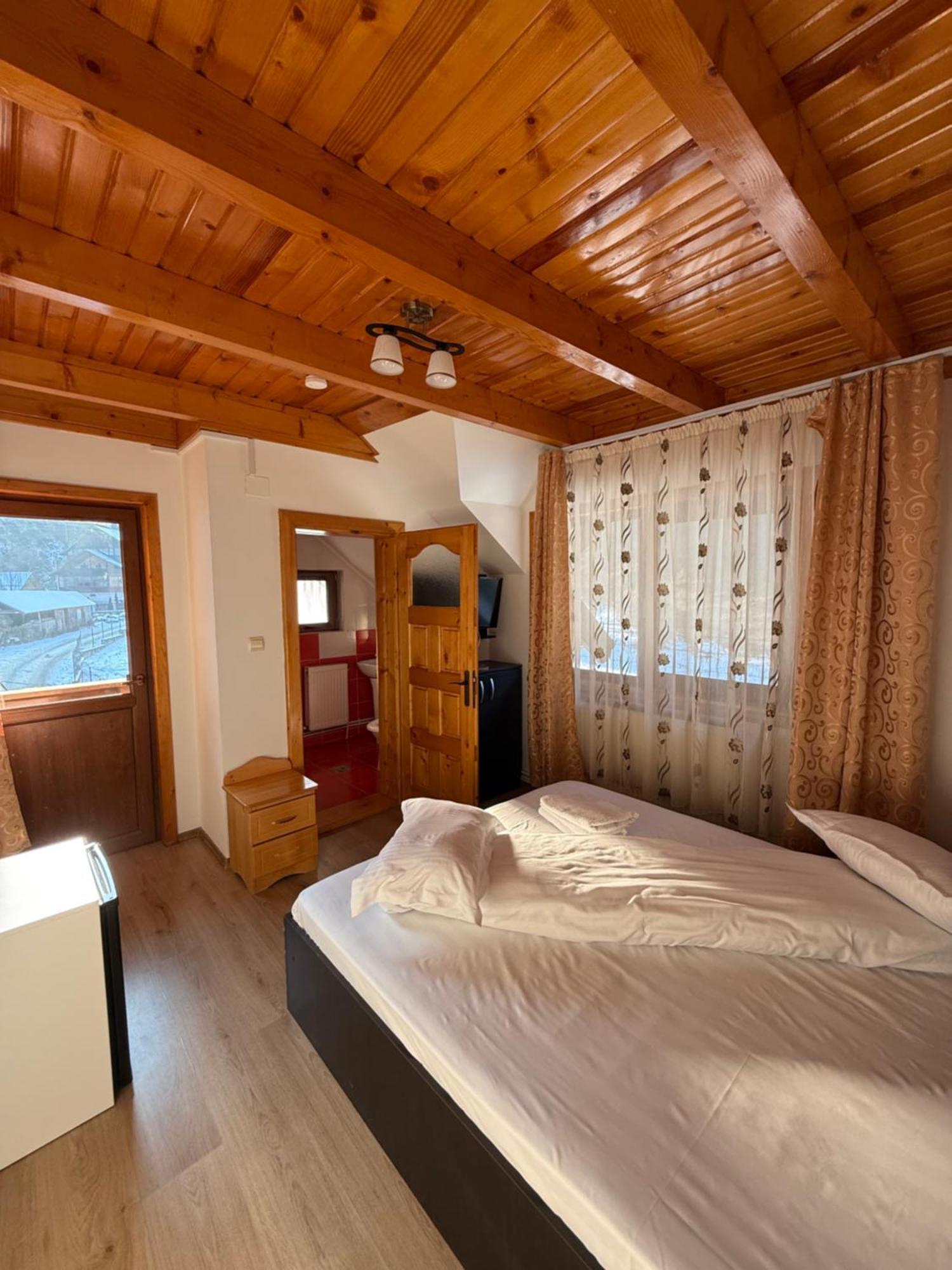 Casa Maryon Villa Rucăr Buitenkant foto